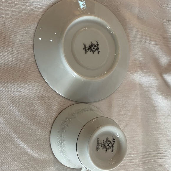 Vintage Noritake Cumberland Pattern Fine Bone China - Picture 6 of 10